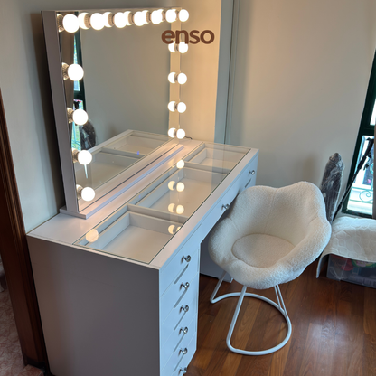 LUMIERE Hollywood Spotlight Vanity Table